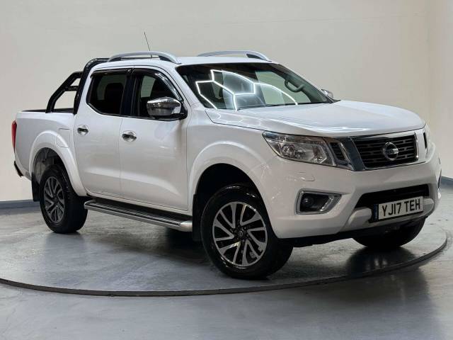 Nissan Navara 2.3 Navara Tekna dCi 4WD 5dr SUV Diesel White