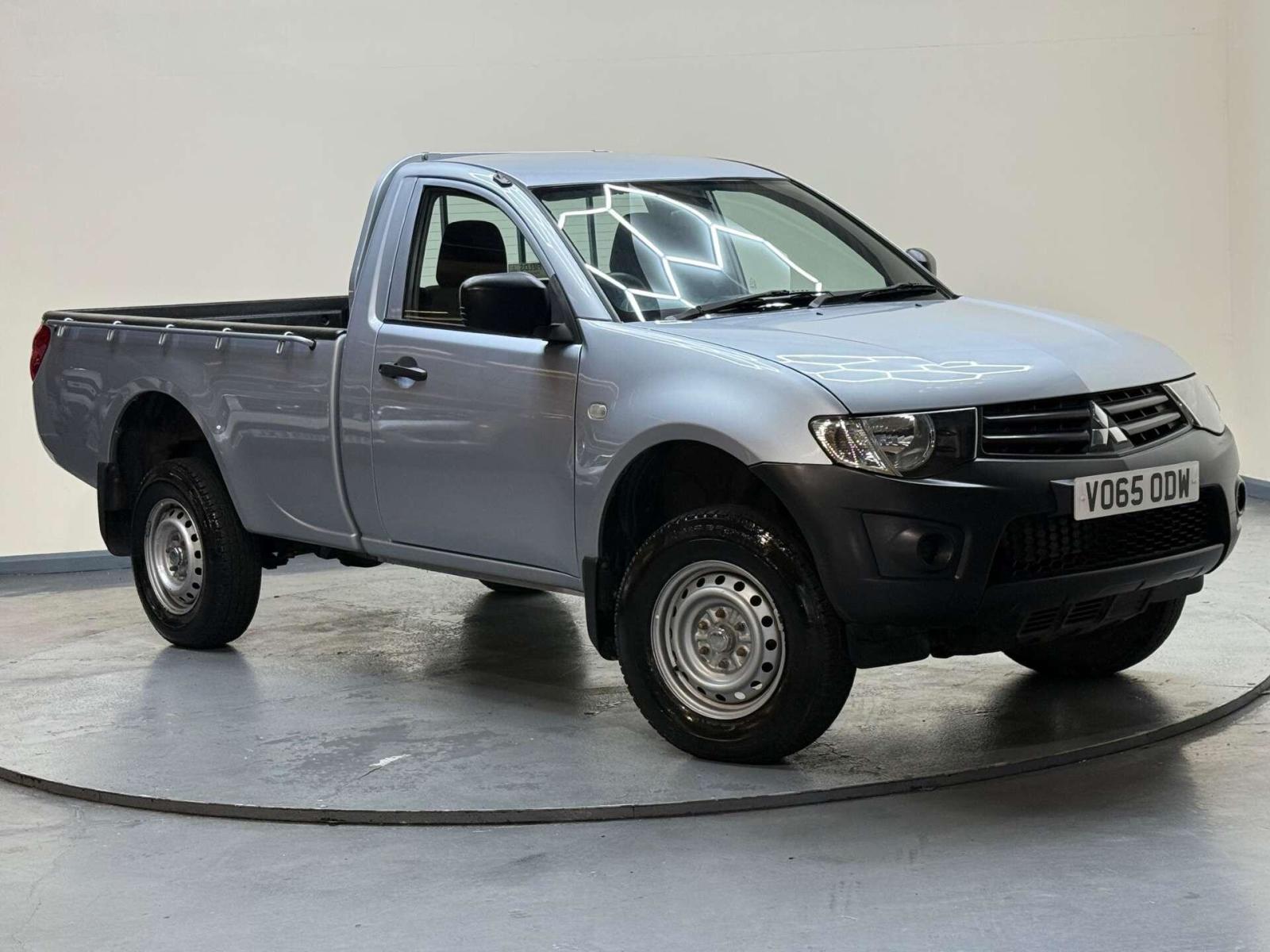 2015 Mitsubishi L200