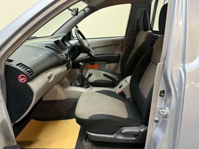 2015 Mitsubishi L200 2.5 L200 4Life Single Cab DI-D 4x4 4WD 3dr