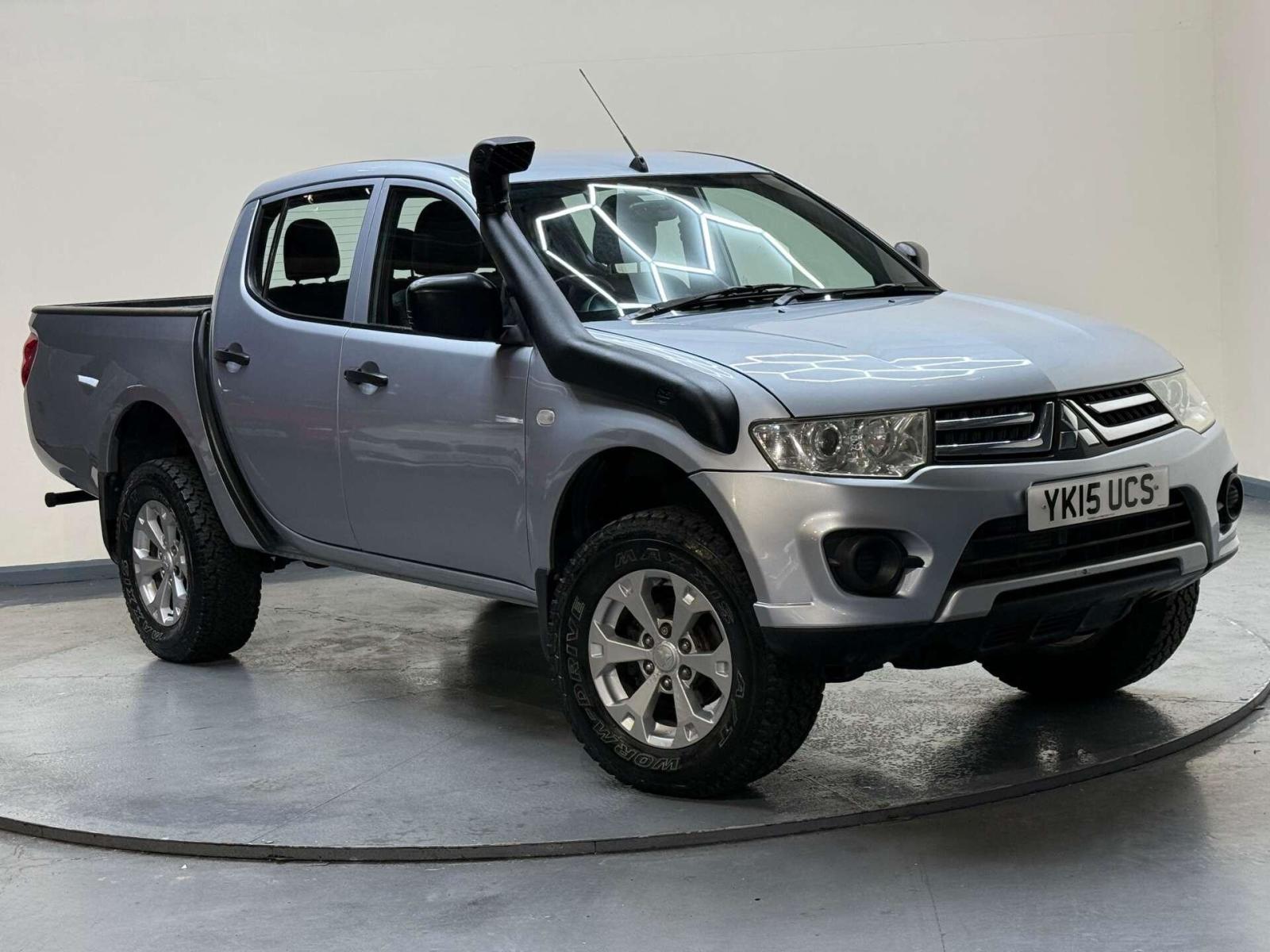 2015 Mitsubishi L200