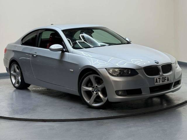 BMW 3 Series 3.0 330I SE Auto 2dr Coupe Petrol Silver