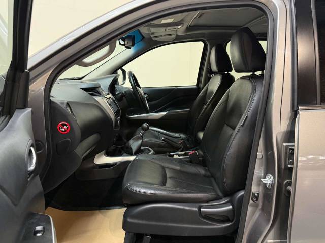 2016 Nissan NP300 NAVARA 2.3 NP300 Navara Tekna dCi 4WD