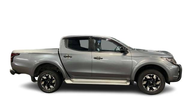 2017 Mitsubishi L200 2.4 L200 Barbarian DI-D Auto 4WD
