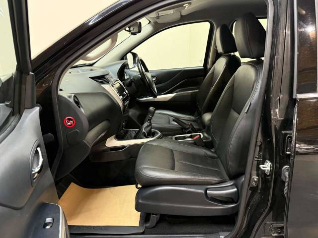 2020 Nissan Navara 2.3 Navara Tekna dCi 4WD 5dr