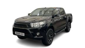 TOYOTA HILUX at SELECT CARS & COMMERCIALS Luton