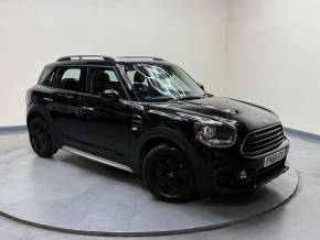 MINI COUNTRYMAN at SELECT CARS & COMMERCIALS Luton