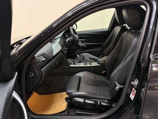 2015 BMW 3 Series 2.0 320d M Sport Auto 5dr