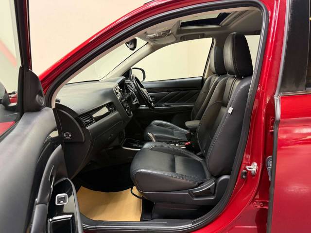 2017 Mitsubishi Outlander 2.0 Outlander 4h PHEV CVT 4WD 5dr