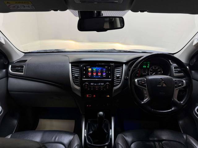 2019 Mitsubishi L200 2.4 L200 Barbarian DI-D 4WD