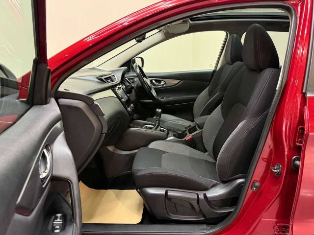 2018 Nissan Qashqai 1.2 Qashqai N-Connecta DiG-T 5dr