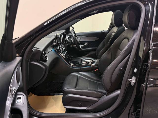 2017 Mercedes-Benz C Class 2.1 C300 H AMG Line Premium Auto 4dr