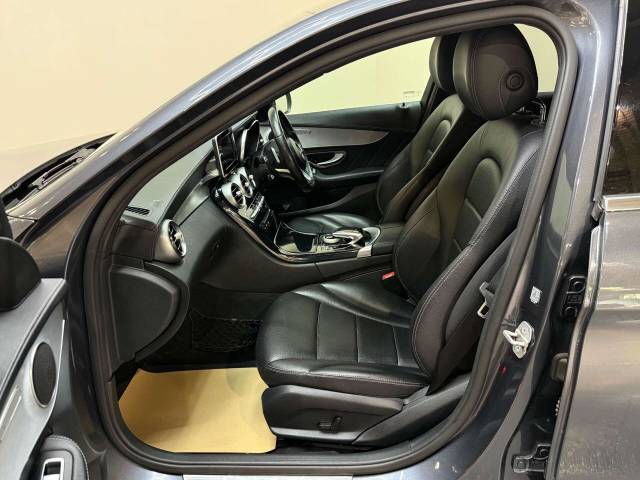 2014 Mercedes-Benz C Class 2.1 C220 AMG Line Bluetec Auto 4dr