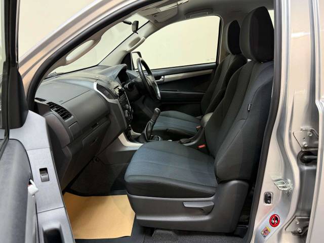 2014 Isuzu D-max 2.5 D-Max Yukon Twin T Double Cab TD 4WD 5dr