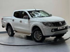 MITSUBISHI L200 at SELECT CARS & COMMERCIALS Luton