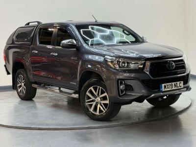 2019 HILUX 2.4 HI LUXURY INVINCIBLE X D 4D 4WD DOUBLE CAB AUTO 4WD... photo