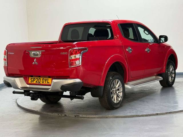 2020 Mitsubishi L200 2.4 L200 Barbarian DI-D 4WD
