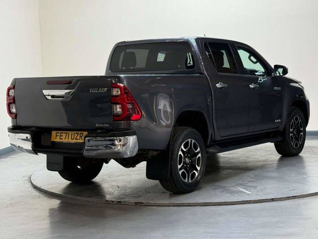 2021 Toyota Hilux 2.4 HI-Luxury Invincible D-4D 4WD Double Cab Auto 4WD 5dr