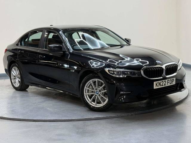 BMW 3 Series 2.0 330e SE Professional Auto 4dr Saloon Hybrid Black