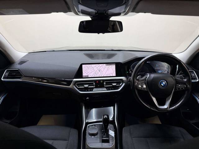 2022 BMW 3 Series 2.0 330e SE Professional Auto 4dr
