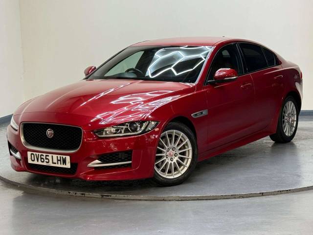2015 Jaguar XE 2.0 XE R-Sport D 4dr