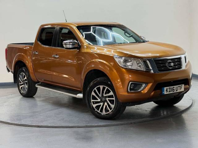 Nissan NP300 NAVARA 2.3 NP300 Navara N-Connecta dCi 4WD Pickup Diesel Yellow