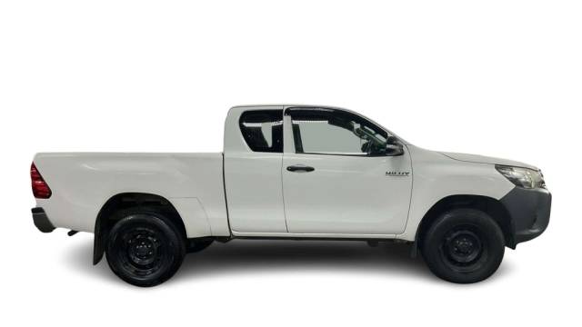 2017 Toyota Hilux 2.4 HI-Luxury Active D-4D 4WD ECB 4WD 5dr