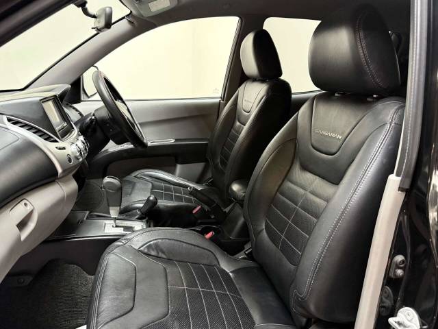2010 Mitsubishi L200 2.5 DI-D Barbarian Auto 4WD Euro 4 4dr (LB)