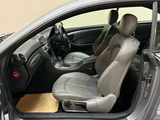 2009 Mercedes-Benz CLK 1.8 CLK 200k AvantGarde Auto 2dr