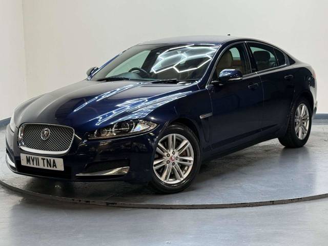 2014 Jaguar XF 2.2 XF Luxury D Auto 4dr