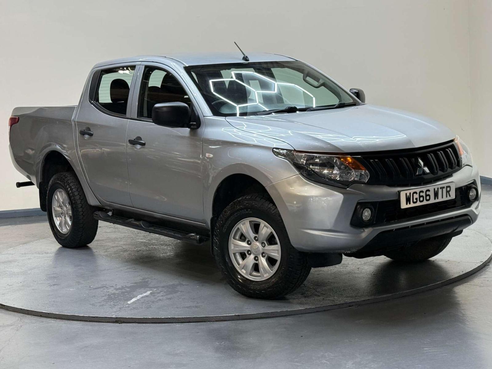 2017 Mitsubishi L200
