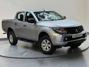 MITSUBISHI L200 at SELECT CARS & COMMERCIALS Luton