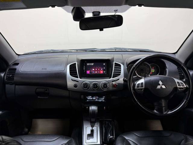2014 Mitsubishi L200 2.5 L200 Barbarian LWB Double Cab DI-D 4x4 Auto 4WD 5dr