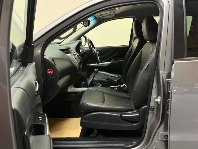 2016 Nissan NP300 NAVARA 2.3 NP300 Navara Tekna dCi 4WD