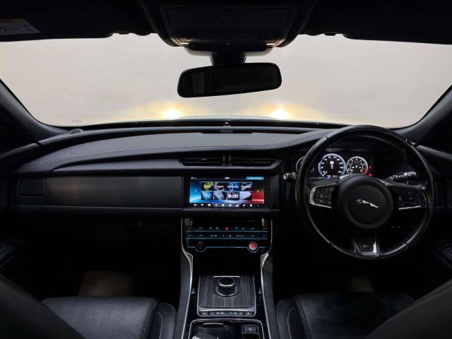 2016 Jaguar XF 3.0 XF V6 S i Auto 4dr