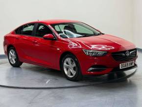 VAUXHALL INSIGNIA at SELECT CARS & COMMERCIALS Luton
