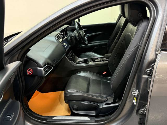 2018 Jaguar XE 2.0 XE R-Sport D Auto 4dr