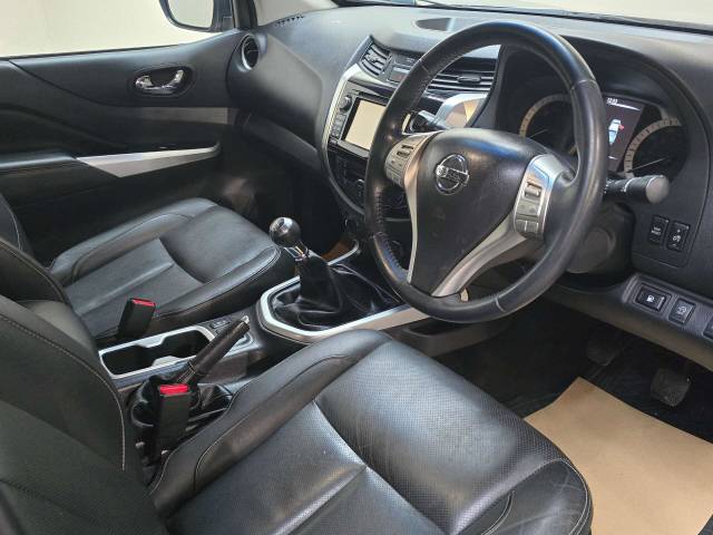 2017 Nissan Navara 2.3 Navara Tekna dCi 4WD 5dr