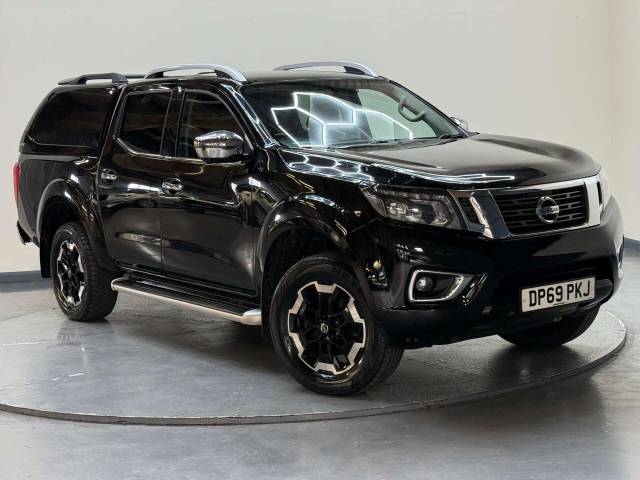 Nissan Navara 2.3 Navara Tekna dCi Auto 4WD 5dr SUV Diesel Black