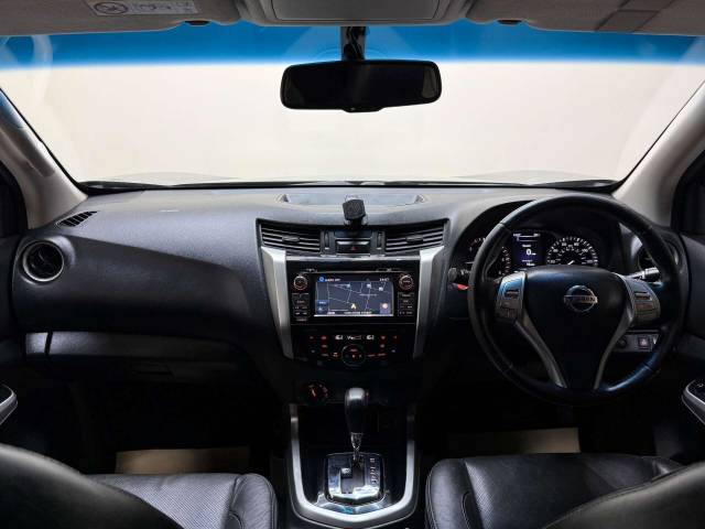 2017 Nissan Navara 2.3 Navara Tekna dCi Auto 4WD 5dr