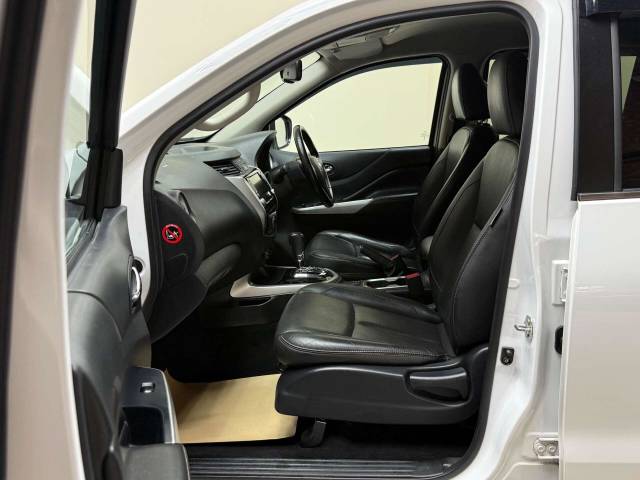 2021 Nissan Navara 2.3 Navara Tekna dCi Auto 4WD 5dr