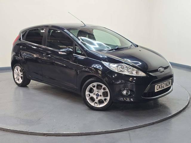 Ford Fiesta 1.4 Fiesta Zetec TDCi 70 5dr Hatchback Diesel Black