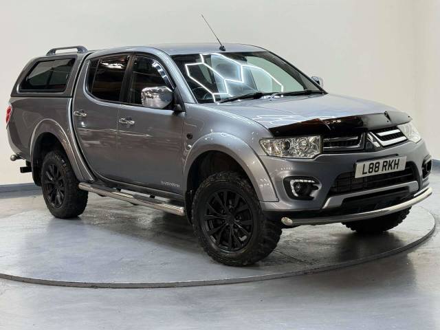 2014 Mitsubishi L200 2.5 L200 Barbarian LWB Double Cab DI-D 4x4 Auto 4WD 5dr