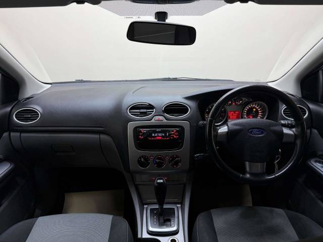 2011 Ford Focus 1.6 Focus Zetec Auto 5dr