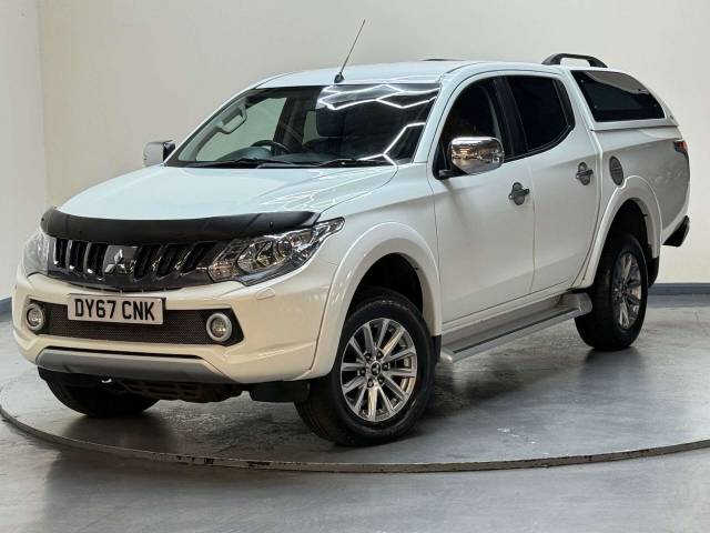 2017 Mitsubishi L200 2.4 L200 Barbarian DI-D Auto 4WD