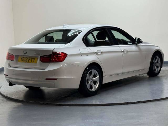 2012 BMW 3 Series 2.0 320d EfficientDynamics 4dr