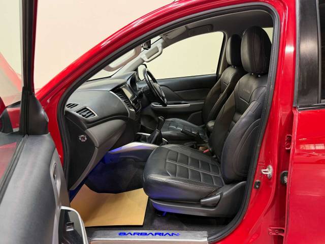 2020 Mitsubishi L200 2.4 L200 Barbarian DI-D 4WD