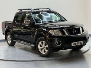 NISSAN NAVARA at SELECT CARS & COMMERCIALS Luton