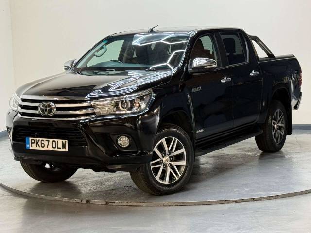 2017 Toyota Hilux 2.4 HI-Luxury Invincible D-4D 4WD Double Cab 4WD 5dr