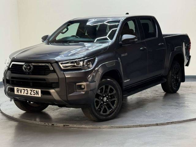 2023 Toyota Hilux 2.8 HI-Luxury Invincible X D-4D 4WD Double Cab Auto 4WD 5dr