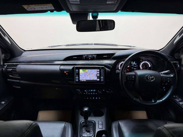 2019 Toyota Hilux 2.4 HI-Luxury Invincible X D-4D 4WD Double Cab Auto 4WD 5dr